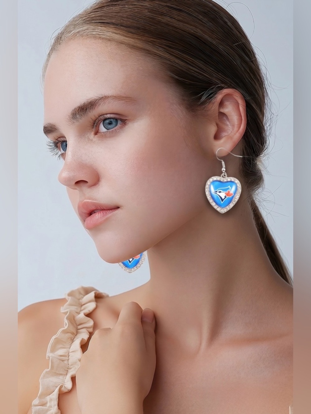 2 for $30 🆕 Toronto Blue Jays Heart Drop Earrings with Crystal Halo